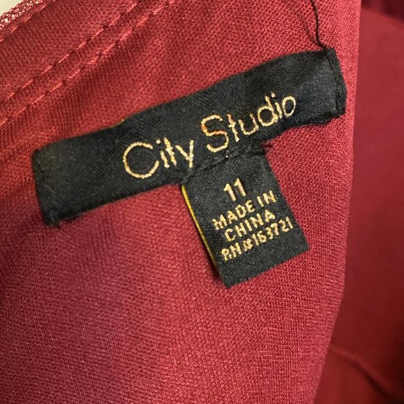 CITY STUDIOS Juniors' Emma Pleated-Bodice Notched-Neck Gown - Picture 4 of 10